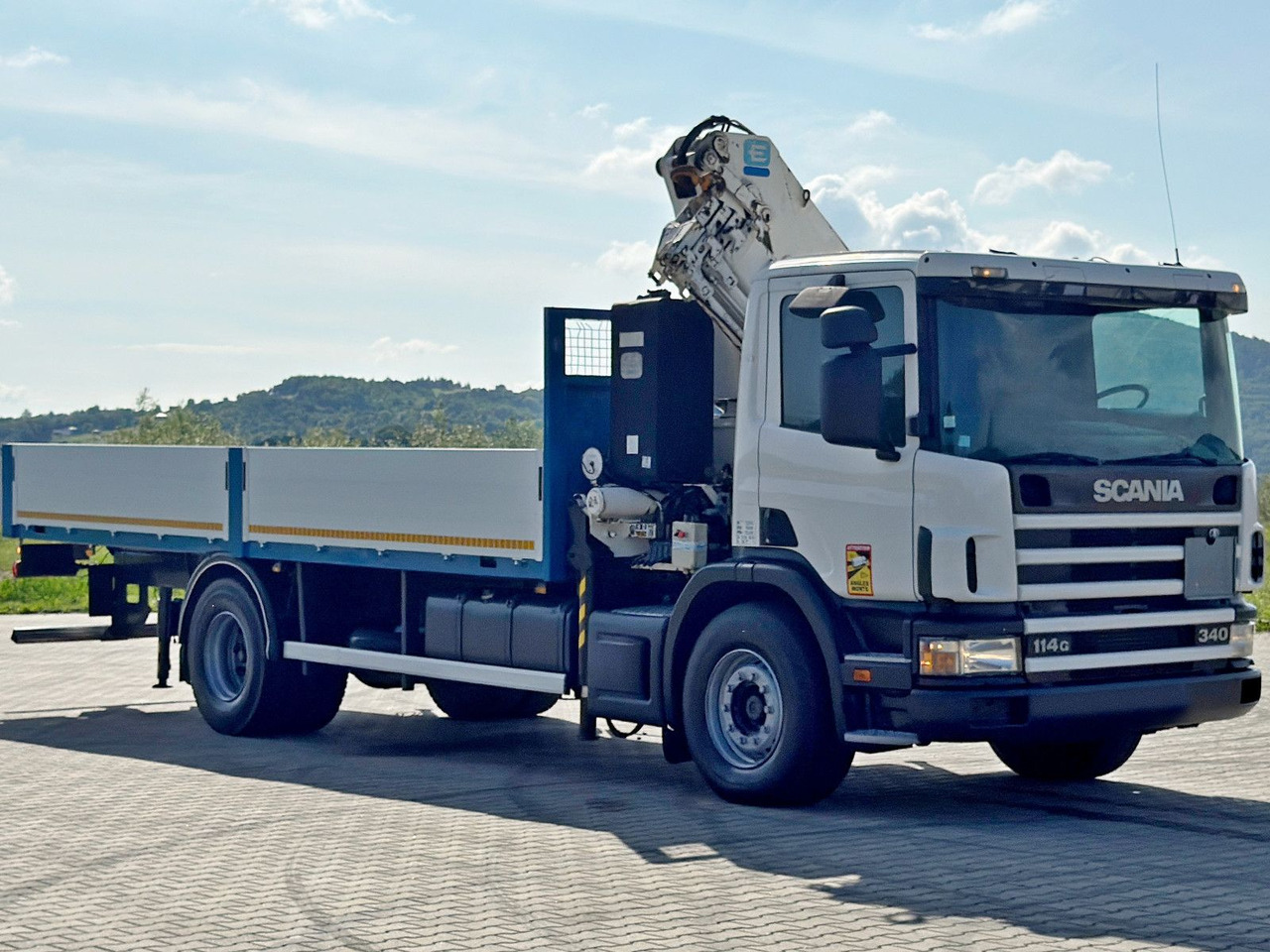Scania 114 G 340 * PRITSCHE 7,00m * EFFER 210 3S + FUNK - Camião grua: foto 4 Scania 114 G 340 * PRITSCHE 7,00m * EFFER 210 3S + FUNK - Camião grua: foto 4