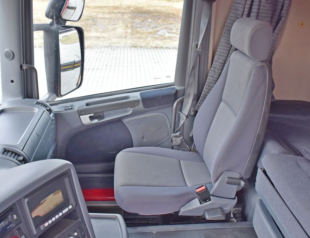 Camião grua, Camião polibenne Scania G 400 * Abschleppwagen 6,40m* KRAN + FUNK * TOP Scania G 400 * Abschleppwagen 6,40m* KRAN + FUNK * TOP: foto 9 Camião grua, Camião polibenne Scania G 400 * Abschleppwagen 6,40m* KRAN + FUNK * TOP Scania G 400 * Abschleppwagen 6,40m* KRAN + FUNK * TOP: foto 9