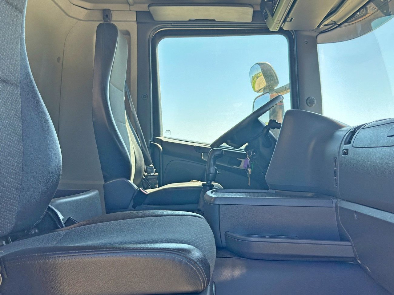 Leasing de  Scania G 420 * KIPPER * 8x4 * TOPZUSTAND Scania G 420 * KIPPER * 8x4 * TOPZUSTAND: foto 10
