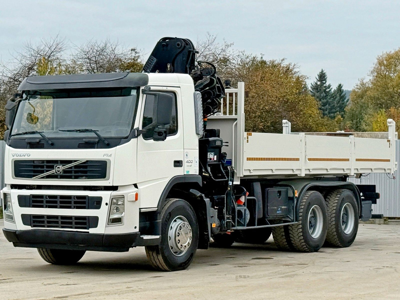 Volvo FM 400 Kipper 6,20m * HIAB 144 B-3 HIDUO* 6x4 - Camião grua: foto 4 Volvo FM 400 Kipper 6,20m * HIAB 144 B-3 HIDUO* 6x4 - Camião grua: foto 4