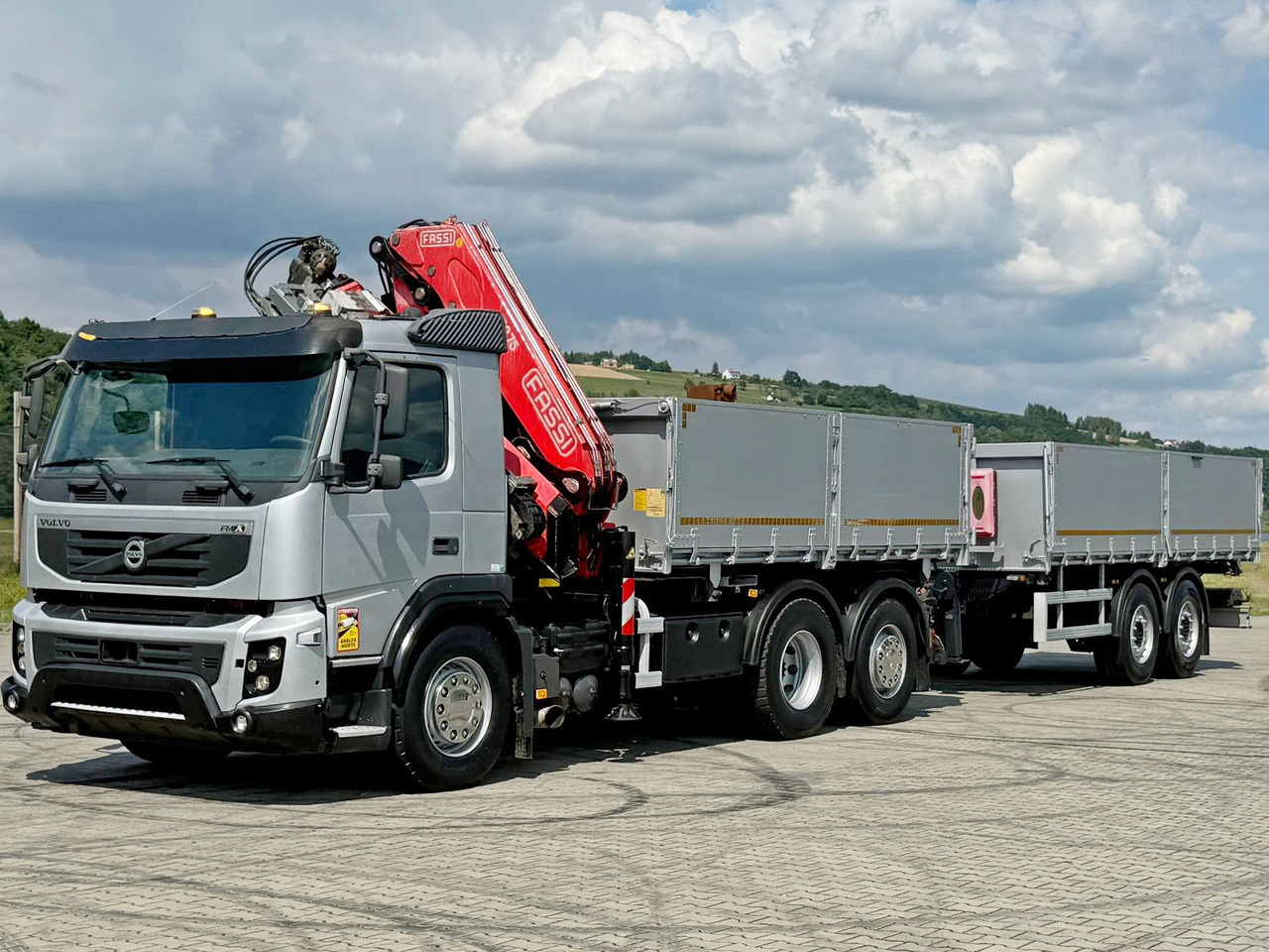 Volvo FMX 420* FASSI F275.2.25 + FUNK + Anhänger / TOP - Camião grua: foto 5 Volvo FMX 420* FASSI F275.2.25 + FUNK + Anhänger / TOP - Camião grua: foto 5