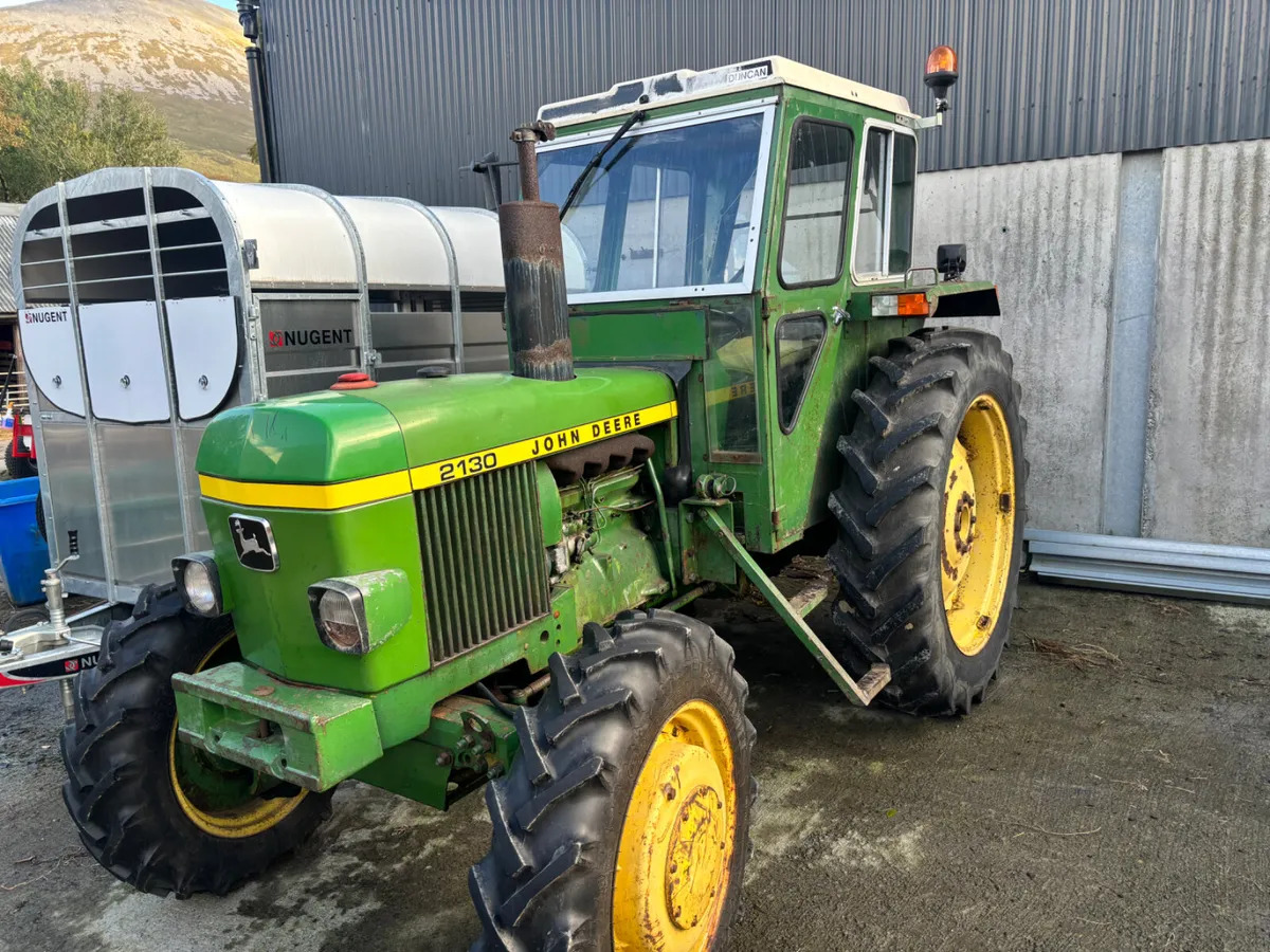 John Deere 2130 4WD - Trator: foto 4 John Deere 2130 4WD - Trator: foto 4