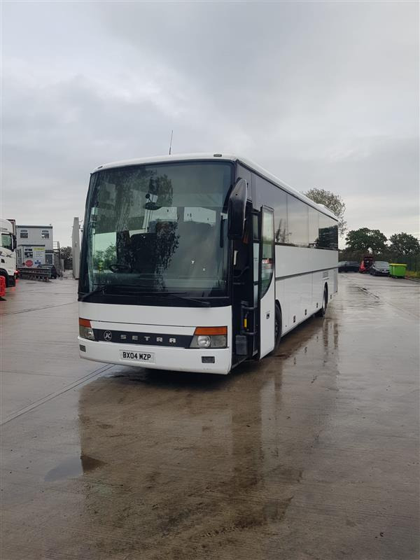 2004 Setra 315 GT 49 Seat coach, MOT November, 6 cylinder, 6 speed manual, excellent runner. - Autocarro: foto 1 2004 Setra 315 GT 49 Seat coach, MOT November, 6 cylinder, 6 speed manual, excellent runner. - Autocarro: foto 1