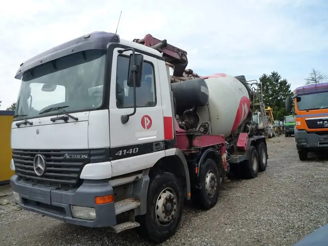 Mercedes-Benz Actros 4141 - Autobetoneira com bomba: foto 4 Mercedes-Benz Actros 4141 - Autobetoneira com bomba: foto 4
