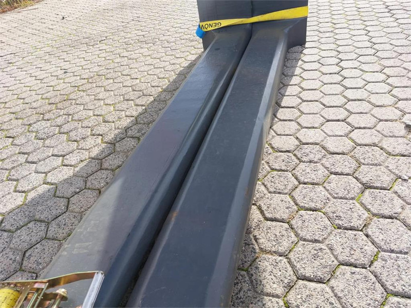 Hyster TW KISSING COIL FORKS H32XM-12 / AT.06.0153H1U - Garfos por Equipamento de movimentação: foto 5 Hyster TW KISSING COIL FORKS H32XM-12 / AT.06.0153H1U - Garfos por Equipamento de movimentação: foto 5