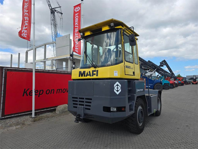 Mafi MT45R 4x4 - Tractor de terminal: foto 2 Mafi MT45R 4x4 - Tractor de terminal: foto 2