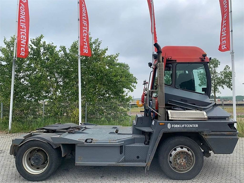 Terberg RT222 4x4 - Tractor de terminal: foto 2 Terberg RT222 4x4 - Tractor de terminal: foto 2