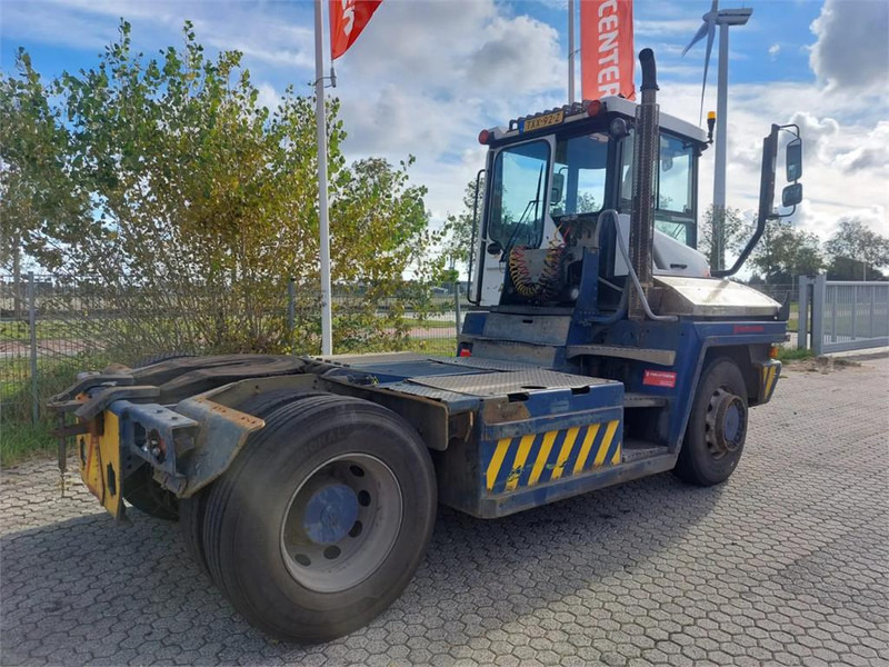 Tractor de terminal Terberg RT283 4x4: foto 6