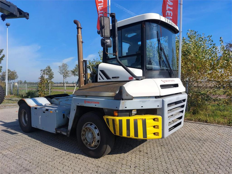 Terberg TT223 - Tractor de terminal: foto 1 Terberg TT223 - Tractor de terminal: foto 1