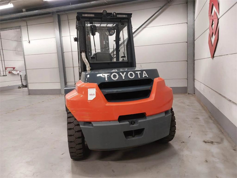 Empilhadeira a diesel Toyota 8FD70F: foto 8