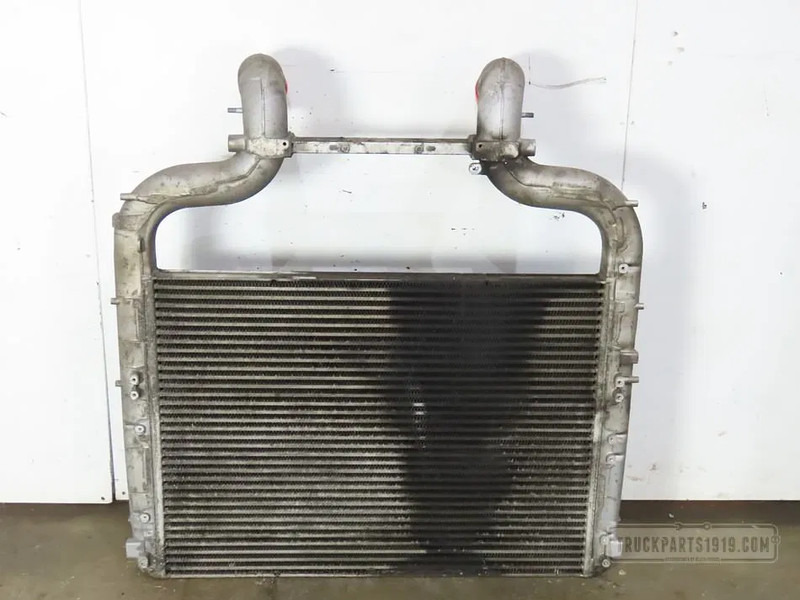 DAF 2204691 Interkoeler XF 106 - Radiador por Camião: foto 2 DAF 2204691 Interkoeler XF 106 - Radiador por Camião: foto 2