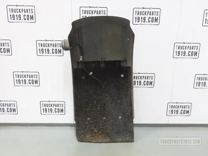 DAF 2362404 | Spatbord voor Re. LF - Carroceria e exterior por Camião: foto 2 DAF 2362404 | Spatbord voor Re. LF - Carroceria e exterior por Camião: foto 2