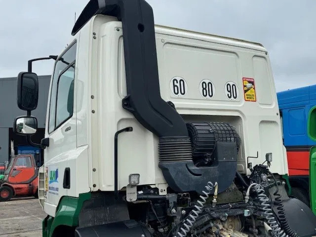 DAF CF Euro6 Cabine Compleet - Cabine e interior por Camião: foto 5 DAF CF Euro6 Cabine Compleet - Cabine e interior por Camião: foto 5