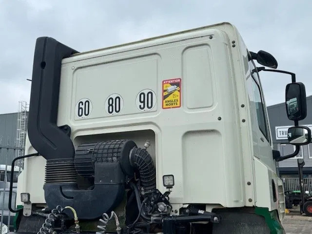 DAF CF Euro6 Cabine Compleet - Cabine e interior por Camião: foto 4 DAF CF Euro6 Cabine Compleet - Cabine e interior por Camião: foto 4