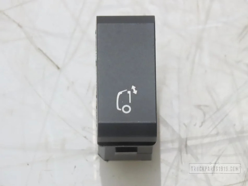 DAF Electrical System Schakelaar dakluik DAF - Painel de instrumentos por Camião: foto 1 DAF Electrical System Schakelaar dakluik DAF - Painel de instrumentos por Camião: foto 1