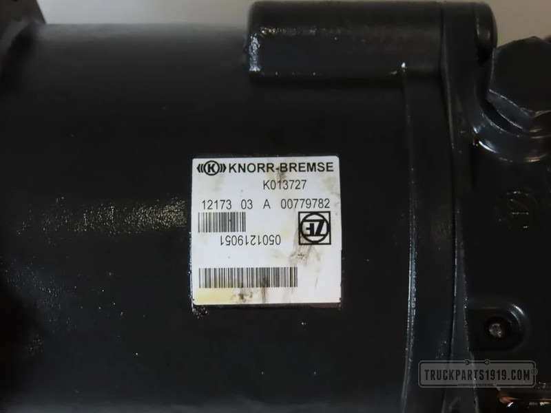 Iveco Gearbox & Clutch Parts Koppelingspomp Iveco - Embreagem e peças por Camião: foto 2 Iveco Gearbox & Clutch Parts Koppelingspomp Iveco - Embreagem e peças por Camião: foto 2