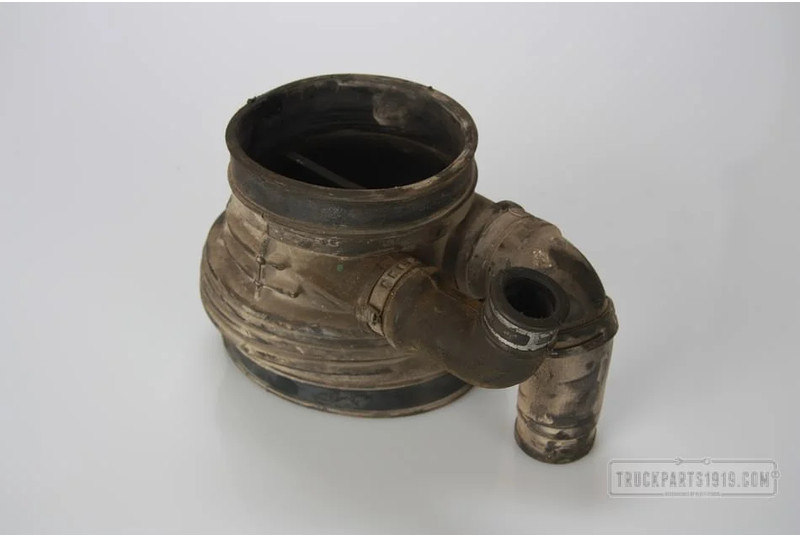 MAN Engines & Parts Aanzuigbuis turbo TGX - Motor e peças por Camião: foto 1 MAN Engines & Parts Aanzuigbuis turbo TGX - Motor e peças por Camião: foto 1