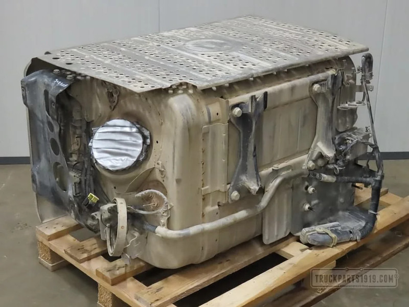 Mercedes-Benz MB Exhaust System Katalysator MP4 - Conversor catalítico por Camião: foto 2 Mercedes-Benz MB Exhaust System Katalysator MP4 - Conversor catalítico por Camião: foto 2