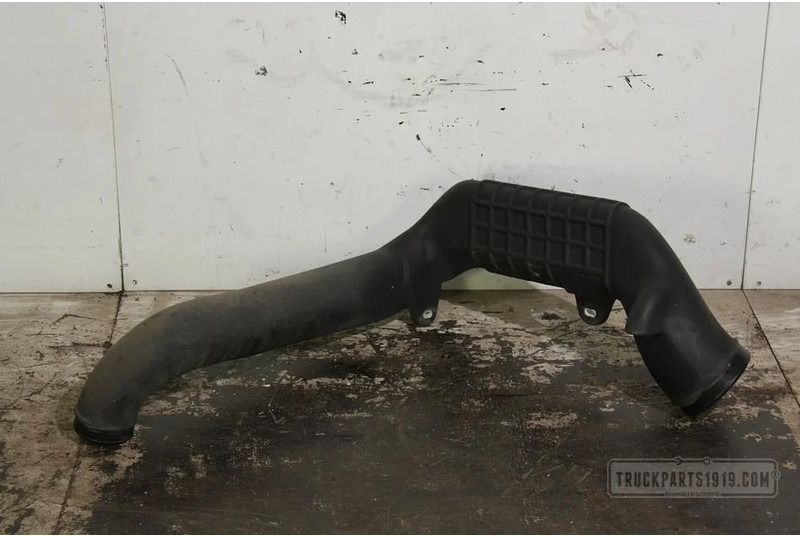 Renault Body & Chassis Parts Luchtpijp inlaat RENAULT D - Sistema de admissão de ar por Camião: foto 1 Renault Body & Chassis Parts Luchtpijp inlaat RENAULT D - Sistema de admissão de ar por Camião: foto 1