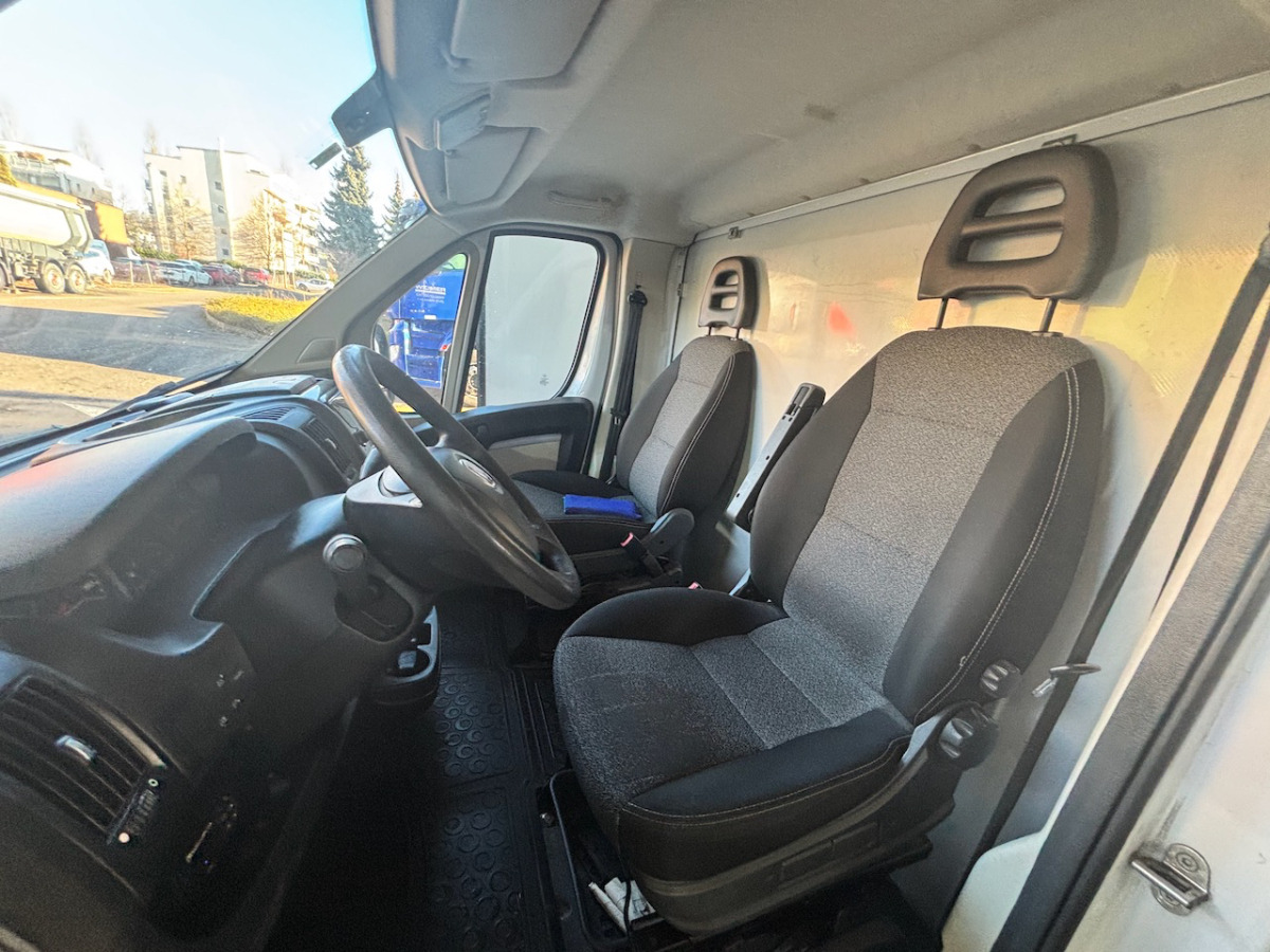 FIAT Ducato 2.3MJ - Carrinha frigorífica: foto 4 FIAT Ducato 2.3MJ - Carrinha frigorífica: foto 4