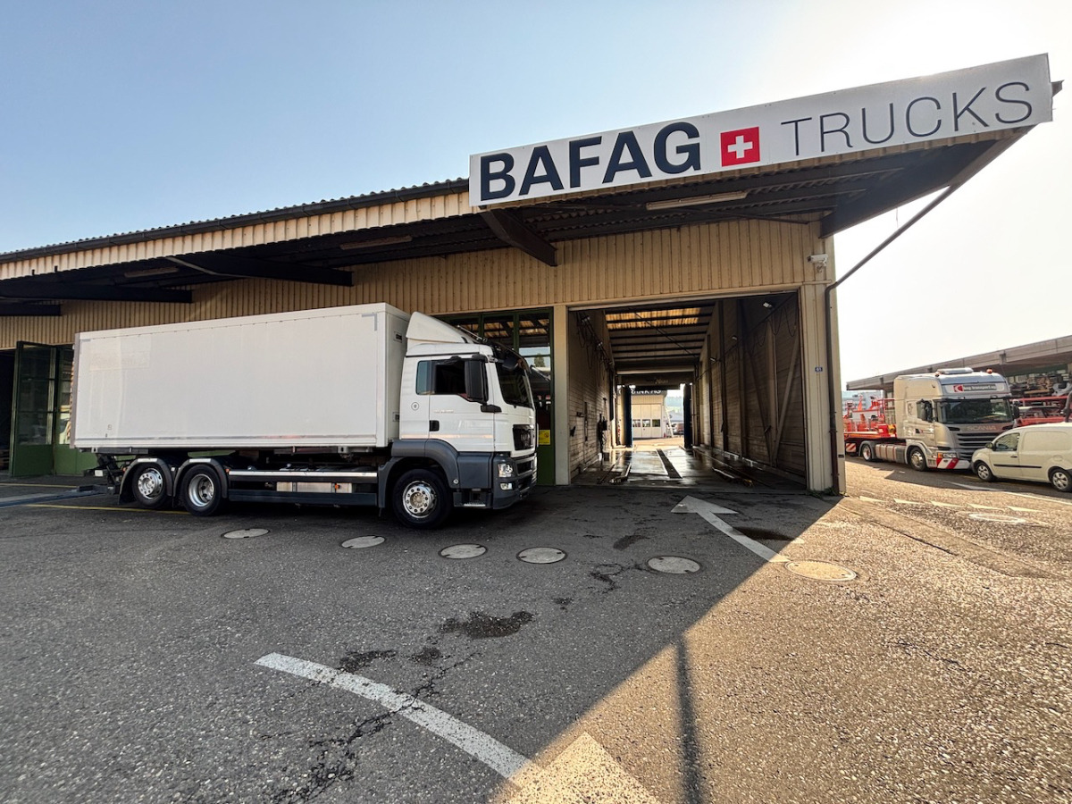 MAN TGS 26.400 ADR BDF - Camião transportador de contêineres/ Caixa móvel: foto 3 MAN TGS 26.400 ADR BDF - Camião transportador de contêineres/ Caixa móvel: foto 3