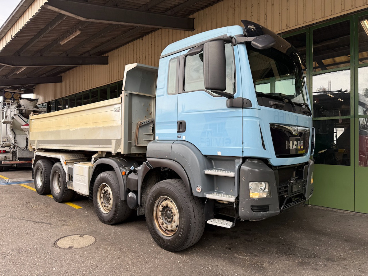 MAN TGS 35.480 8x4 - Camião basculante: foto 1 MAN TGS 35.480 8x4 - Camião basculante: foto 1