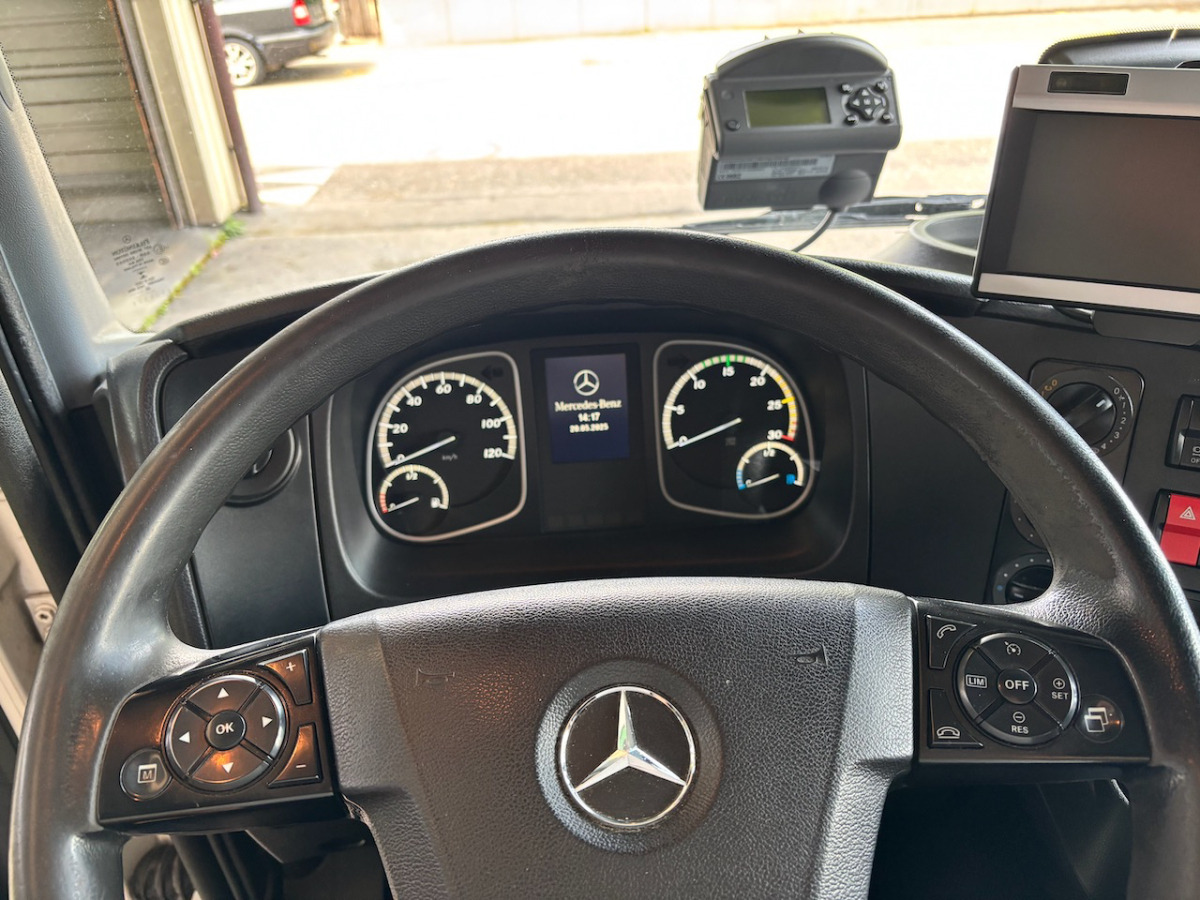 MERCEDES Atego 1530 - Camião furgão: foto 5 MERCEDES Atego 1530 - Camião furgão: foto 5