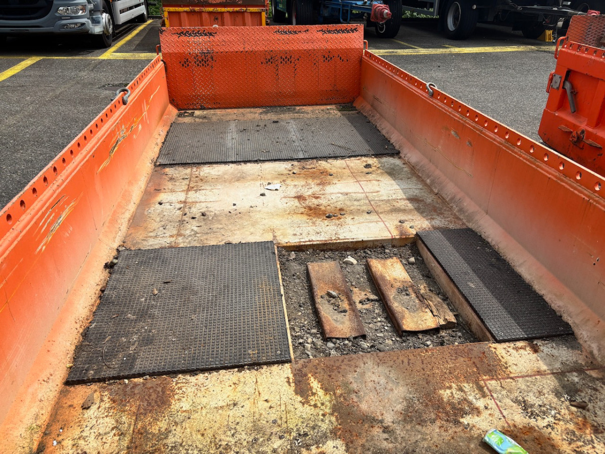 Carroçaria para caminhões basculantes Marke UT Absetzmulde: foto 11