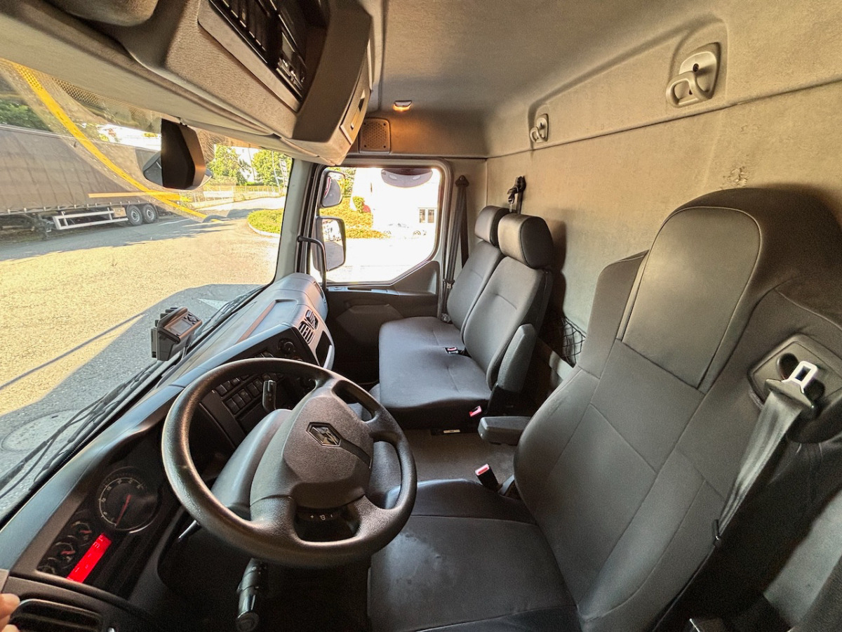 RENAULT D12.240 - Camião frigorífico: foto 4 RENAULT D12.240 - Camião frigorífico: foto 4