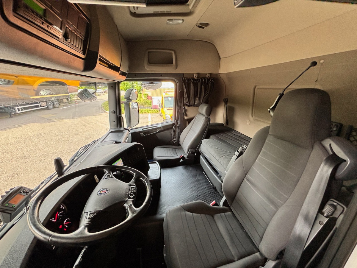 SCANIA G410 - Camião de lona: foto 4 SCANIA G410 - Camião de lona: foto 4