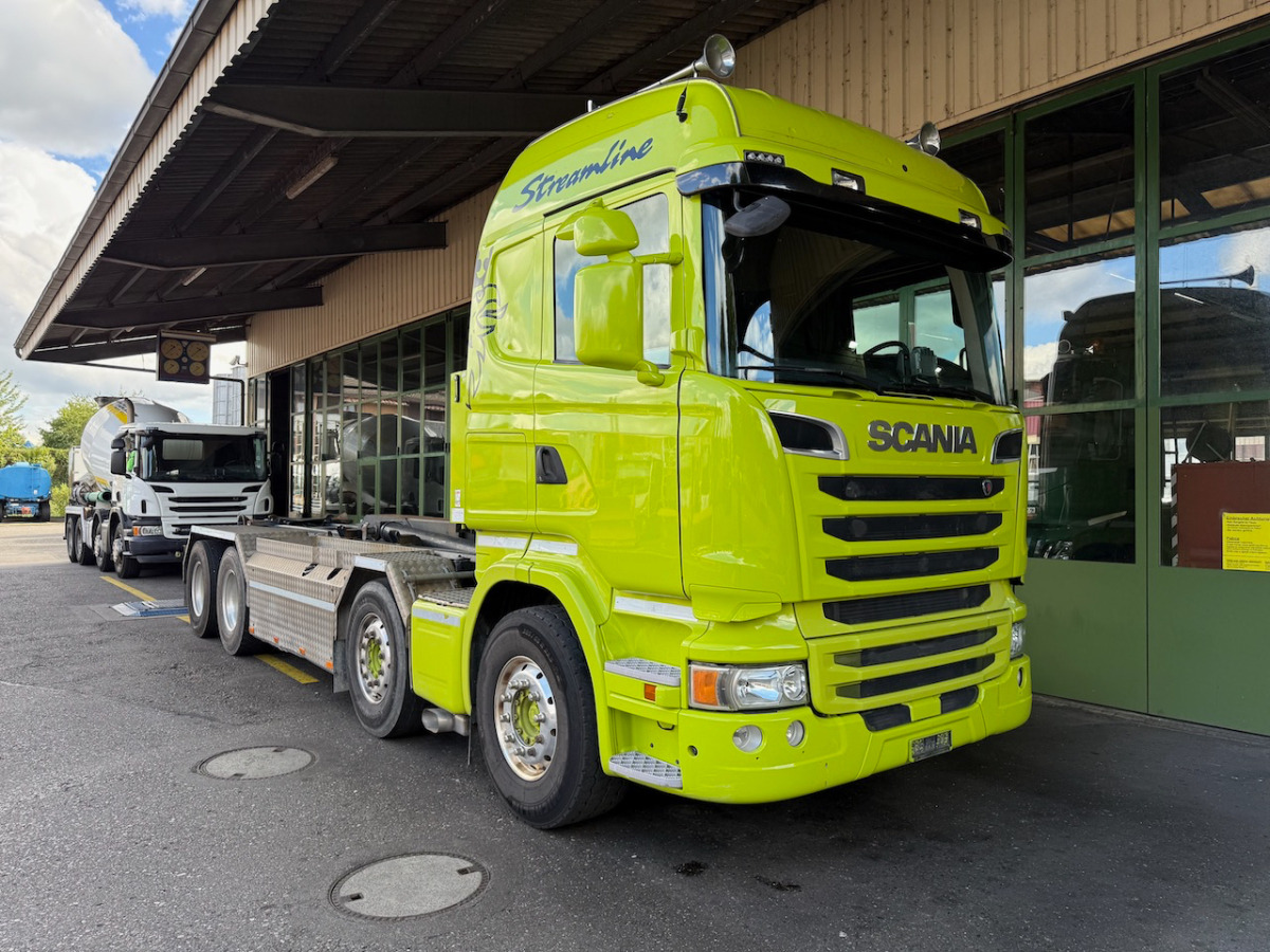 SCANIA R490     8x4 - Camião polibenne: foto 1 SCANIA R490     8x4 - Camião polibenne: foto 1