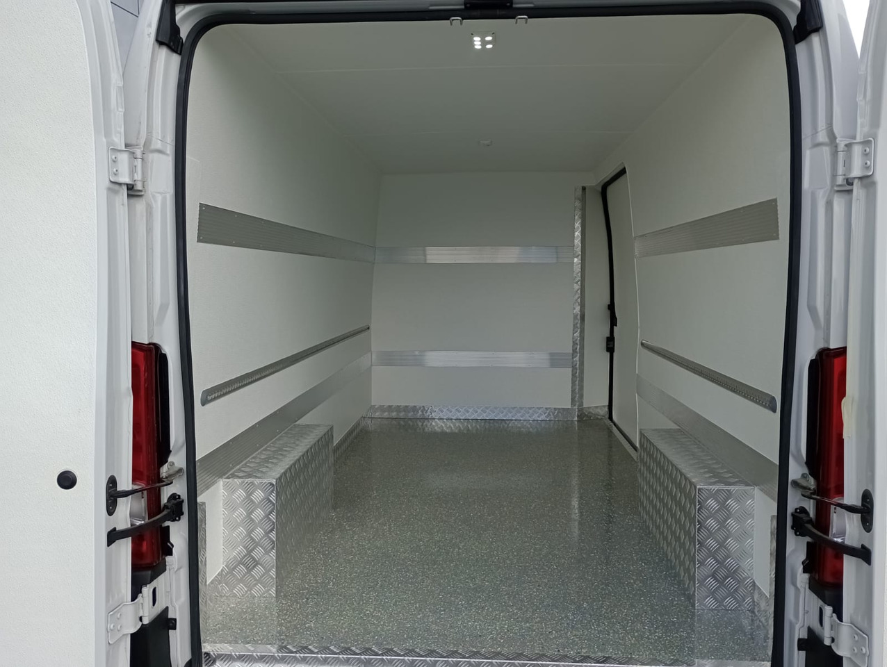 Fiat Ducato 140 L3H2 Kühlkasten - Carrinha frigorífica: foto 1 Fiat Ducato 140 L3H2 Kühlkasten - Carrinha frigorífica: foto 1