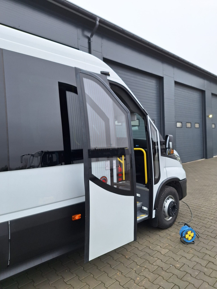 Iveco Daily 65C 22+1+1 - Ônibus urbano: foto 4 Iveco Daily 65C 22+1+1 - Ônibus urbano: foto 4