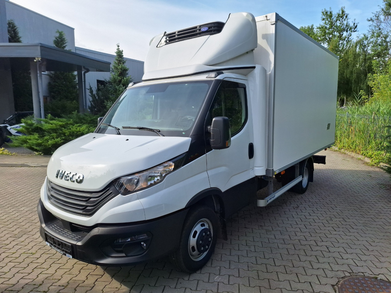 Iveco Daily 70C18 Kühlkoffer LBW BÃR - Carrinha frigorífica: foto 2 Iveco Daily 70C18 Kühlkoffer LBW BÃR - Carrinha frigorífica: foto 2