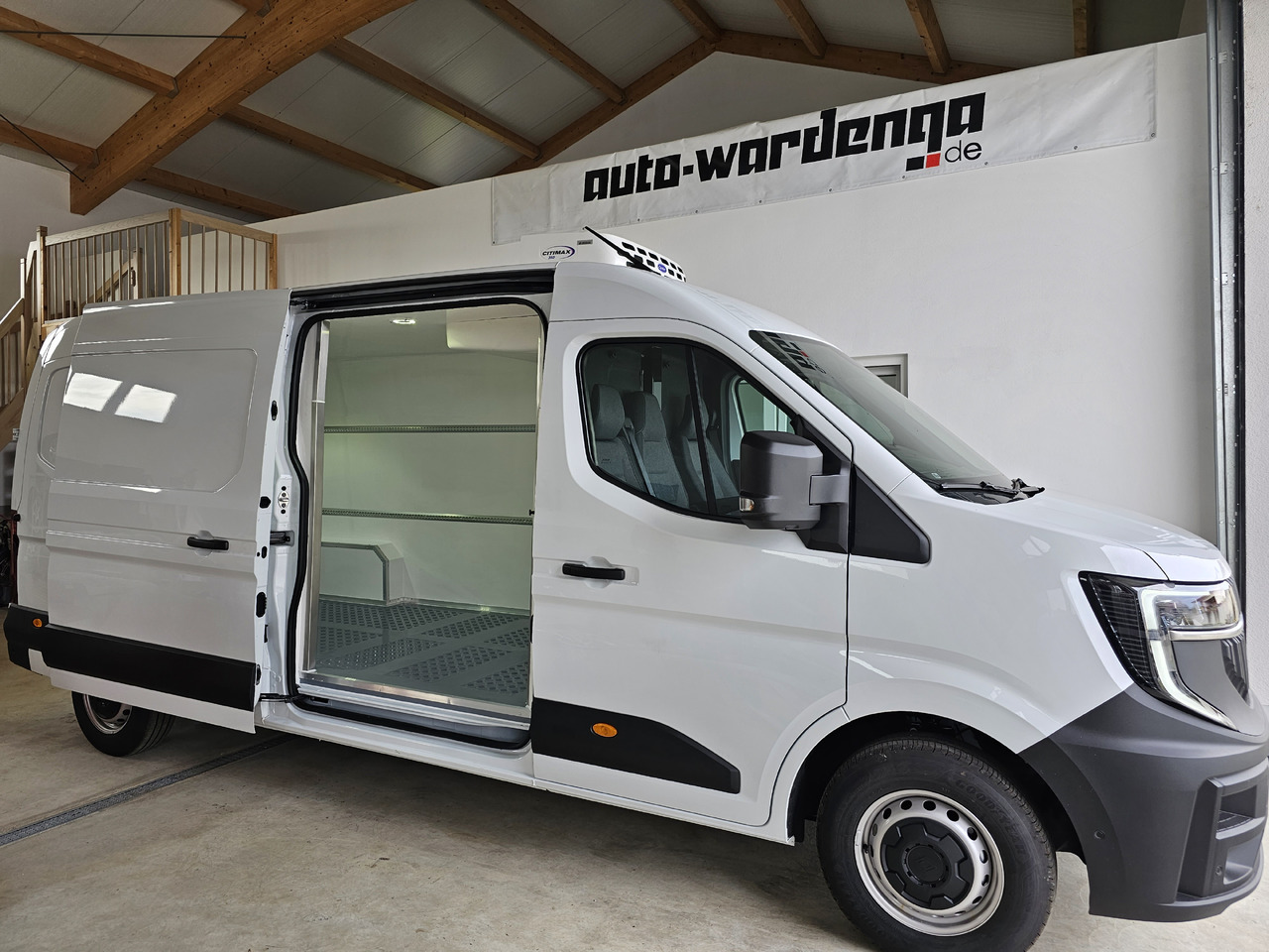 Renault Master 170 L3H2 Kühlkasten 220V Standkühlung - Carrinha frigorífica: foto 1 Renault Master 170 L3H2 Kühlkasten 220V Standkühlung - Carrinha frigorífica: foto 1