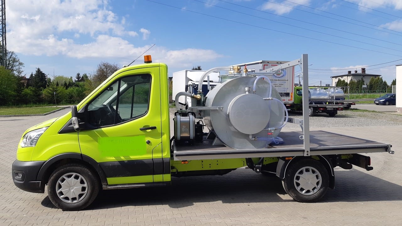 Renault Master Absaugfahrzeug - Caminhão limpa fossa: foto 1 Renault Master Absaugfahrzeug - Caminhão limpa fossa: foto 1