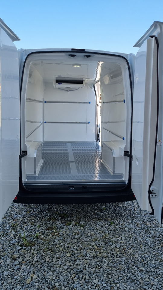 Renault Master L3H2 Tiefkühlkasten -18°C - Carrinha frigorífica: foto 2 Renault Master L3H2 Tiefkühlkasten -18°C - Carrinha frigorífica: foto 2