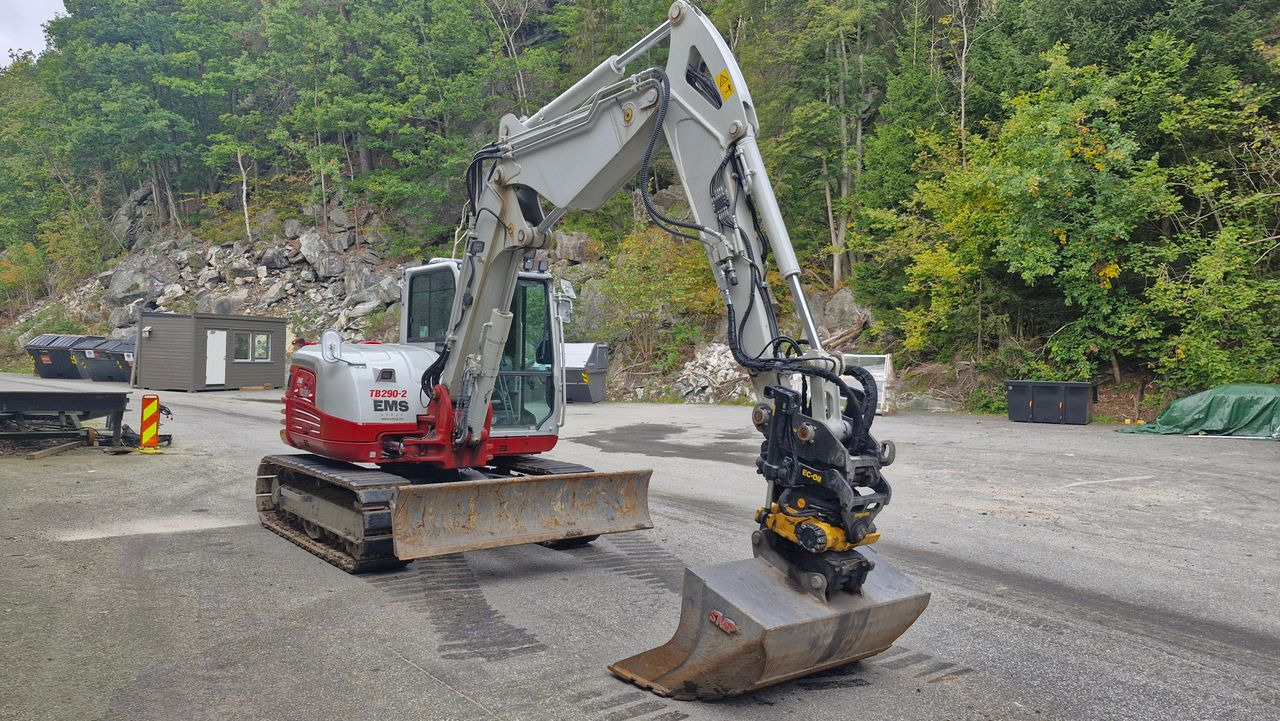 Takeuchi TB 290-2 - Escavadora de rastos: foto 1 Takeuchi TB 290-2 - Escavadora de rastos: foto 1