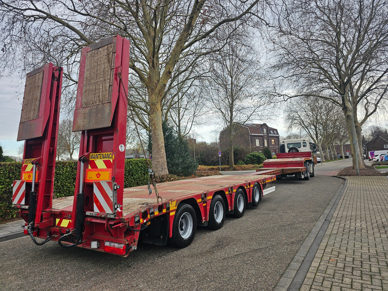 Kässbohrer LB4E With Hydraulic Flip Ramps - Semi-reboque baixa: foto 5 Kässbohrer LB4E With Hydraulic Flip Ramps - Semi-reboque baixa: foto 5