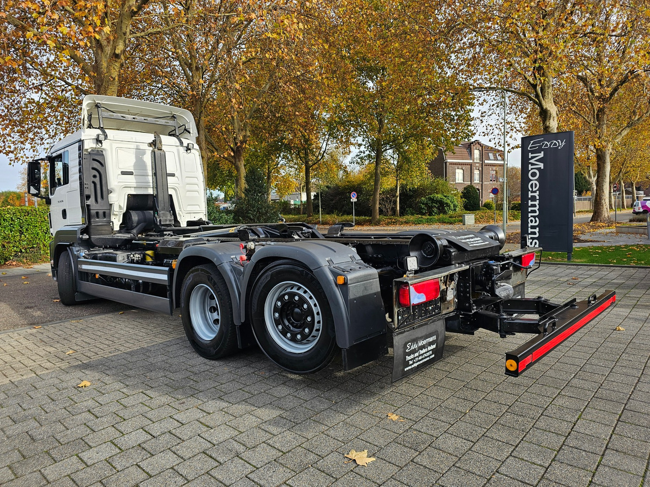 MAN TGS 28.500 L 6x2-4 Hooklift - Camião polibenne: foto 2 MAN TGS 28.500 L 6x2-4 Hooklift - Camião polibenne: foto 2