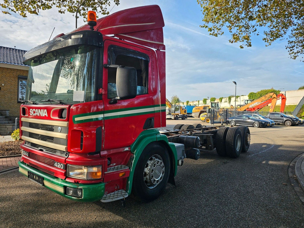 Scania P 124G 420 6x2*4 Fahrgestell - Camião chassi: foto 3 Scania P 124G 420 6x2*4 Fahrgestell - Camião chassi: foto 3