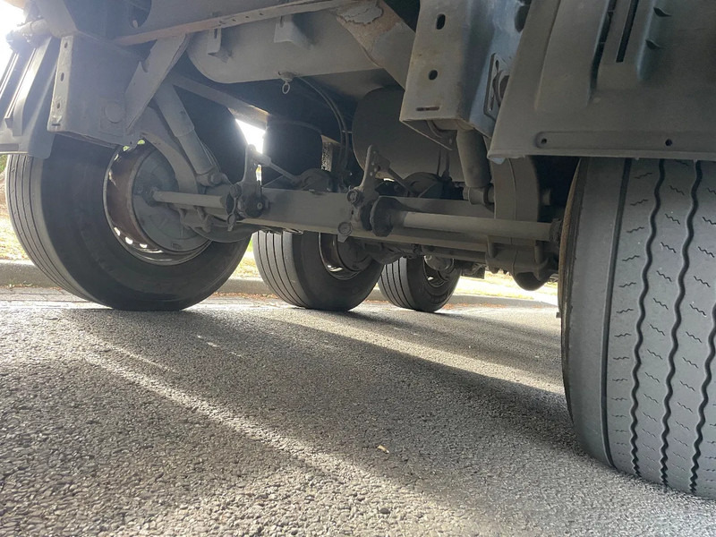 Krone Koeler 3 Asser met laadklep. Komt nog binnen - Semi-reboque frigorífico: foto 3 Krone Koeler 3 Asser met laadklep. Komt nog binnen - Semi-reboque frigorífico: foto 3