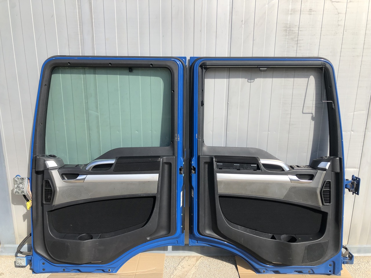 DOORS MAN TGS COMPLETE - Porta e peças por Camião: foto 4 DOORS MAN TGS COMPLETE - Porta e peças por Camião: foto 4