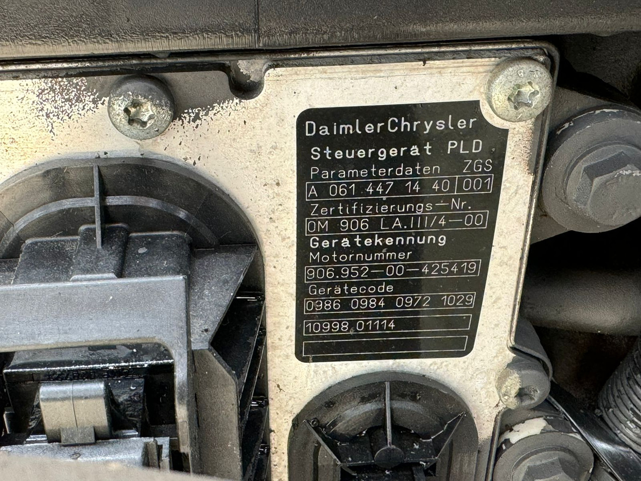ENGINE MERCEDES ECONIC OM906LA EURO 3 280PS  - Motor: foto 5 ENGINE MERCEDES ECONIC OM906LA EURO 3 280PS  - Motor: foto 5