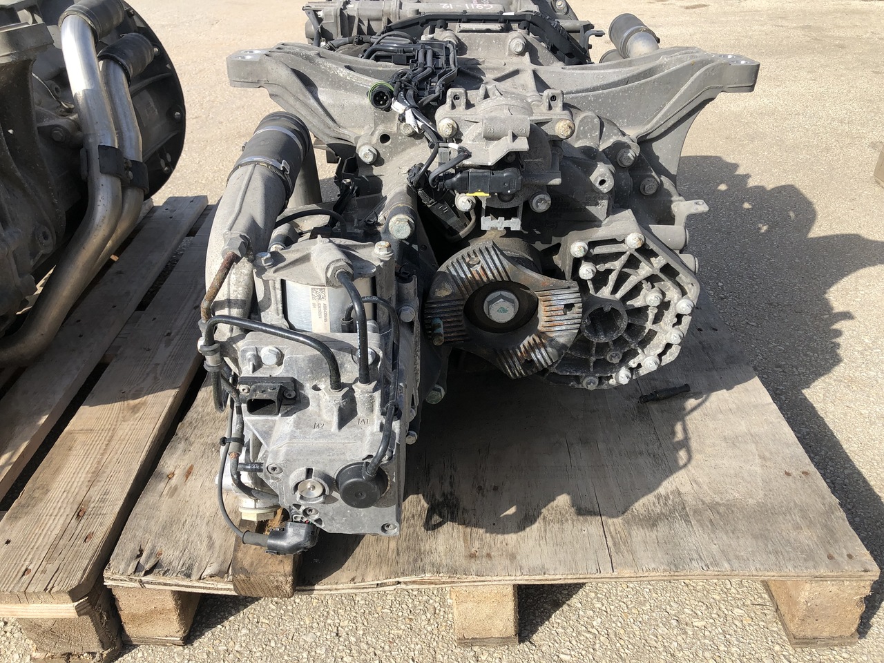 GEARBOX G211-12 ZKL RETARDER ACTROS MP4 (AVAILABLE 2PCS) - Caixa de velocidade por Camião: foto 5 GEARBOX G211-12 ZKL RETARDER ACTROS MP4 (AVAILABLE 2PCS) - Caixa de velocidade por Camião: foto 5