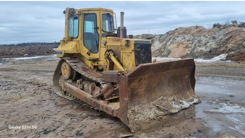 Caterpillar D5H - Buldôzer: foto 1 Caterpillar D5H - Buldôzer: foto 1
