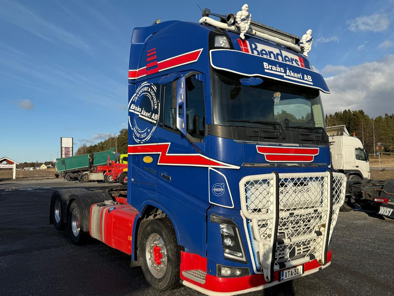 Volvo FH750 - Tractor: foto 1 Volvo FH750 - Tractor: foto 1