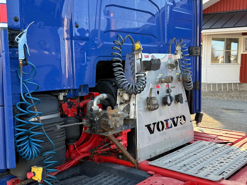 Tractor Volvo FH750: foto 8