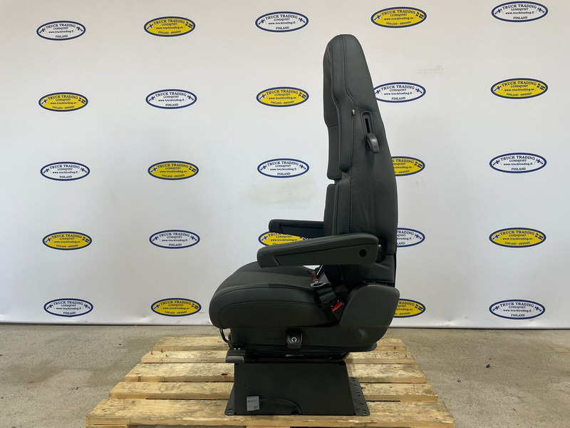 Volvo FH5 - Banco: foto 5 Volvo FH5 - Banco: foto 5