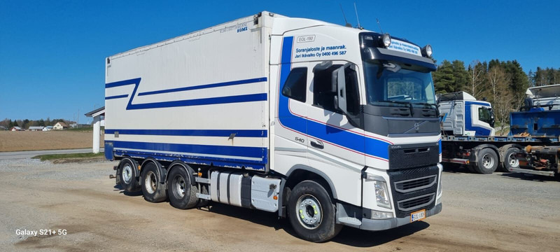 Volvo FH540 Globe 8x4 2017 MANUAL - Camião furgão: foto 1 Volvo FH540 Globe 8x4 2017 MANUAL - Camião furgão: foto 1